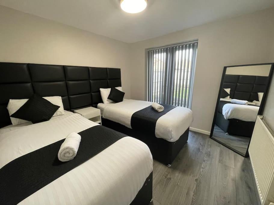Hosted By Ryan - 2 Bedroom Apartment 리버풀 외부 사진